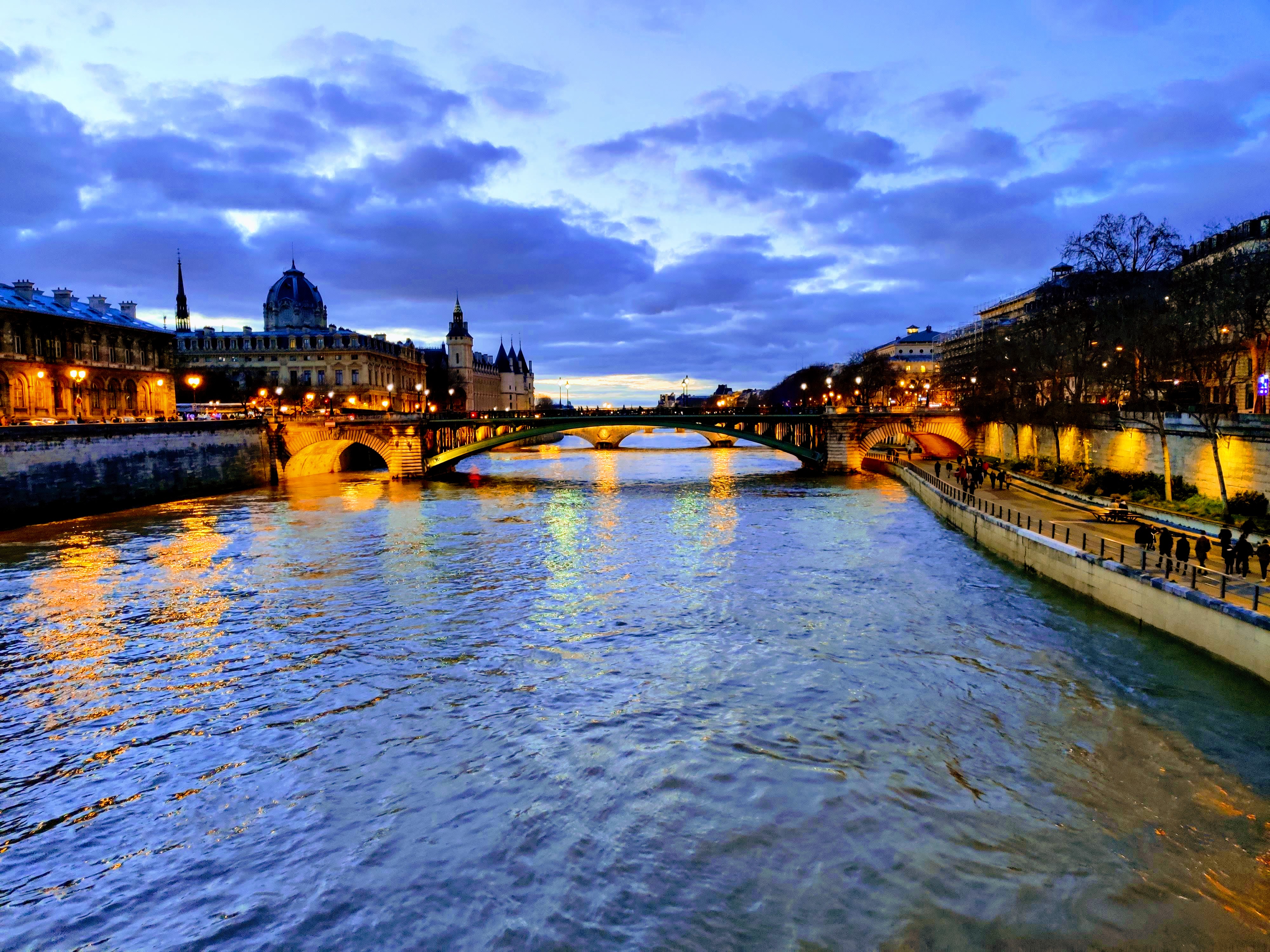 Paris sunset by the seine