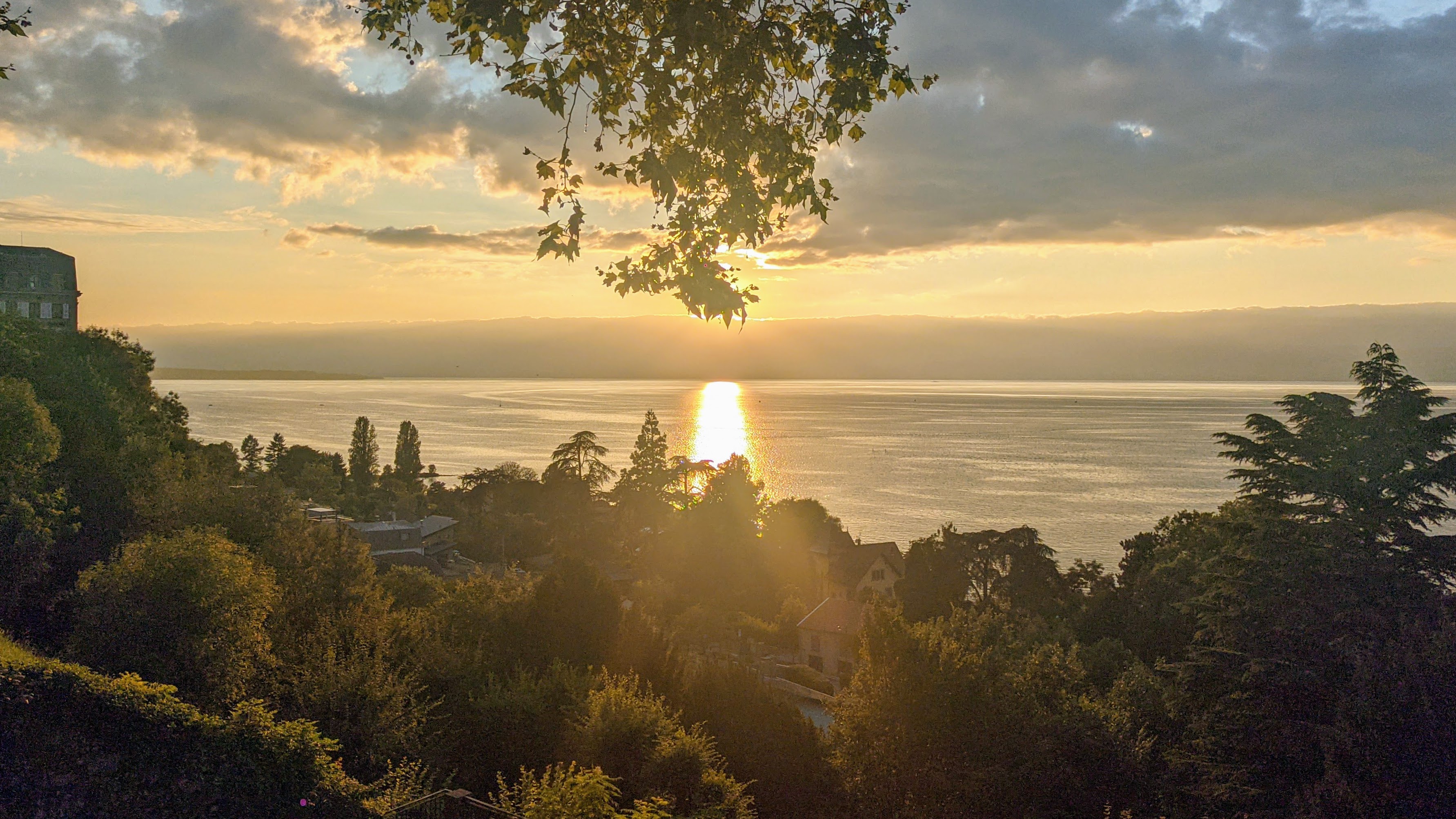 Sunset over the Lac Léman