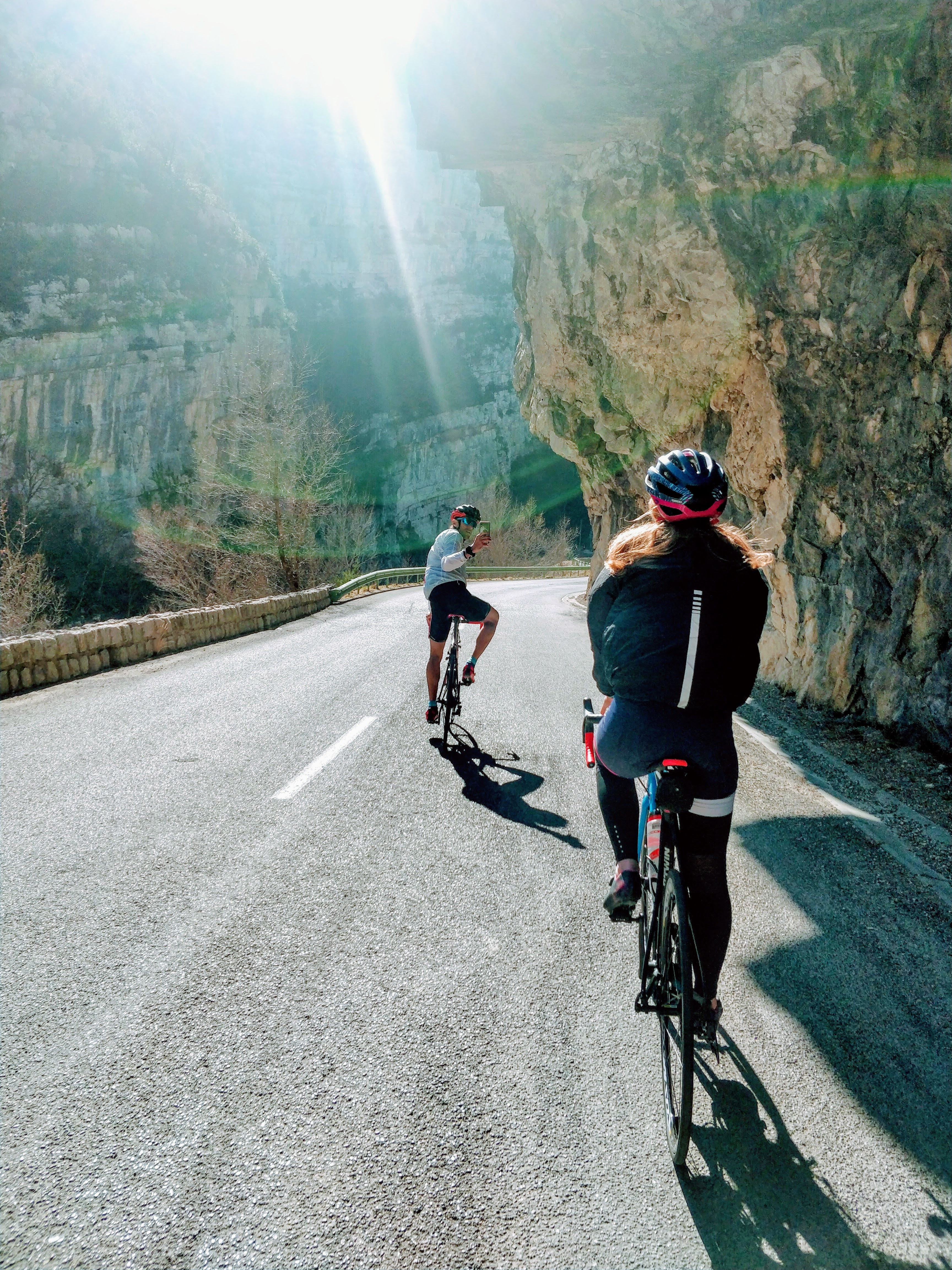 Taking photo while cycling 🙃